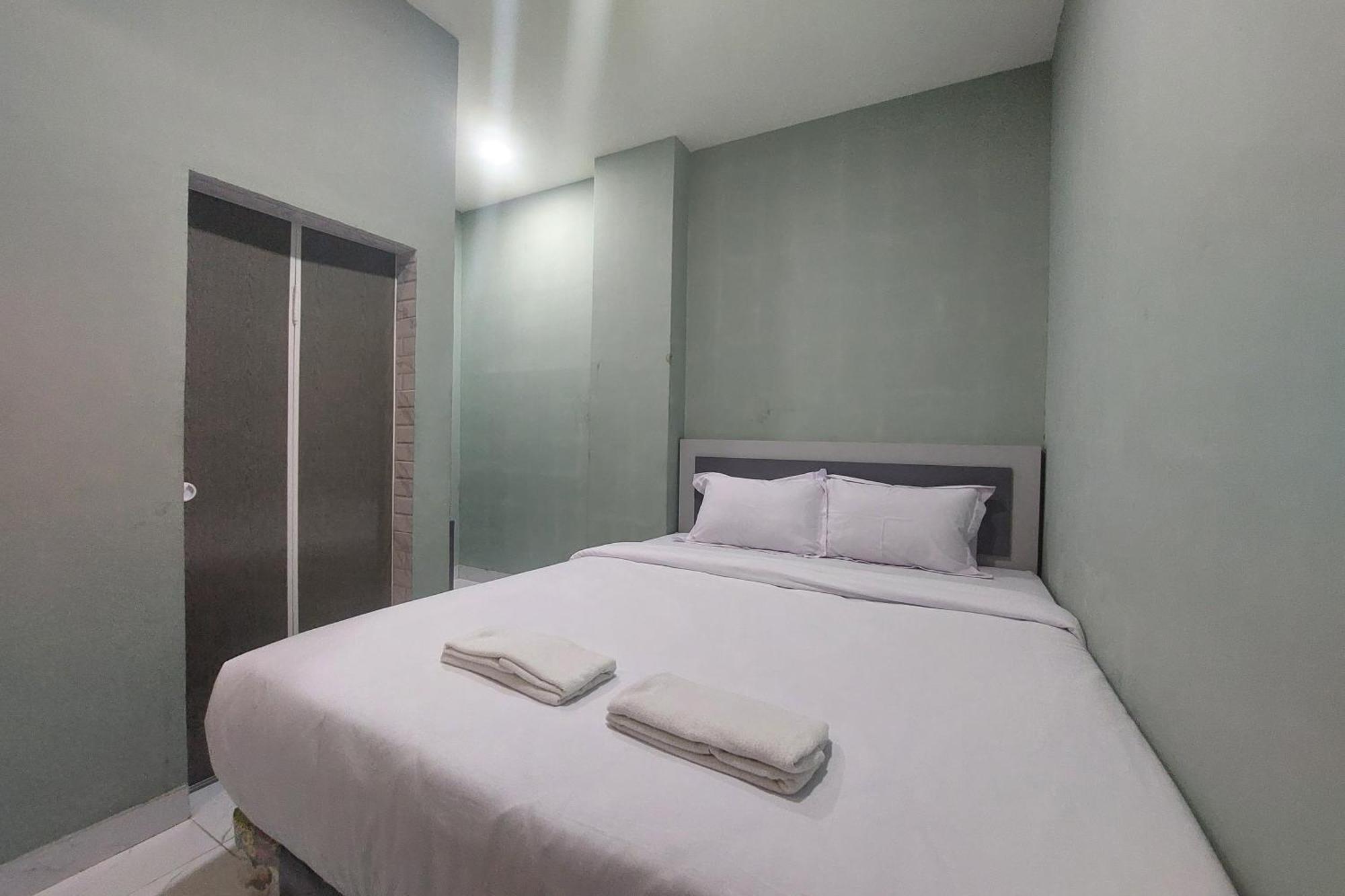 Qinara Hotel