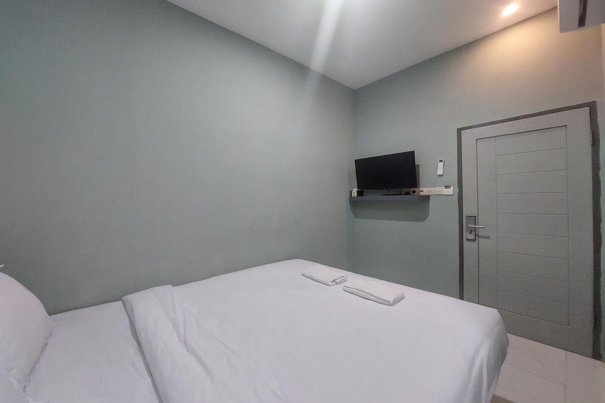 Hotel Qinara 2*